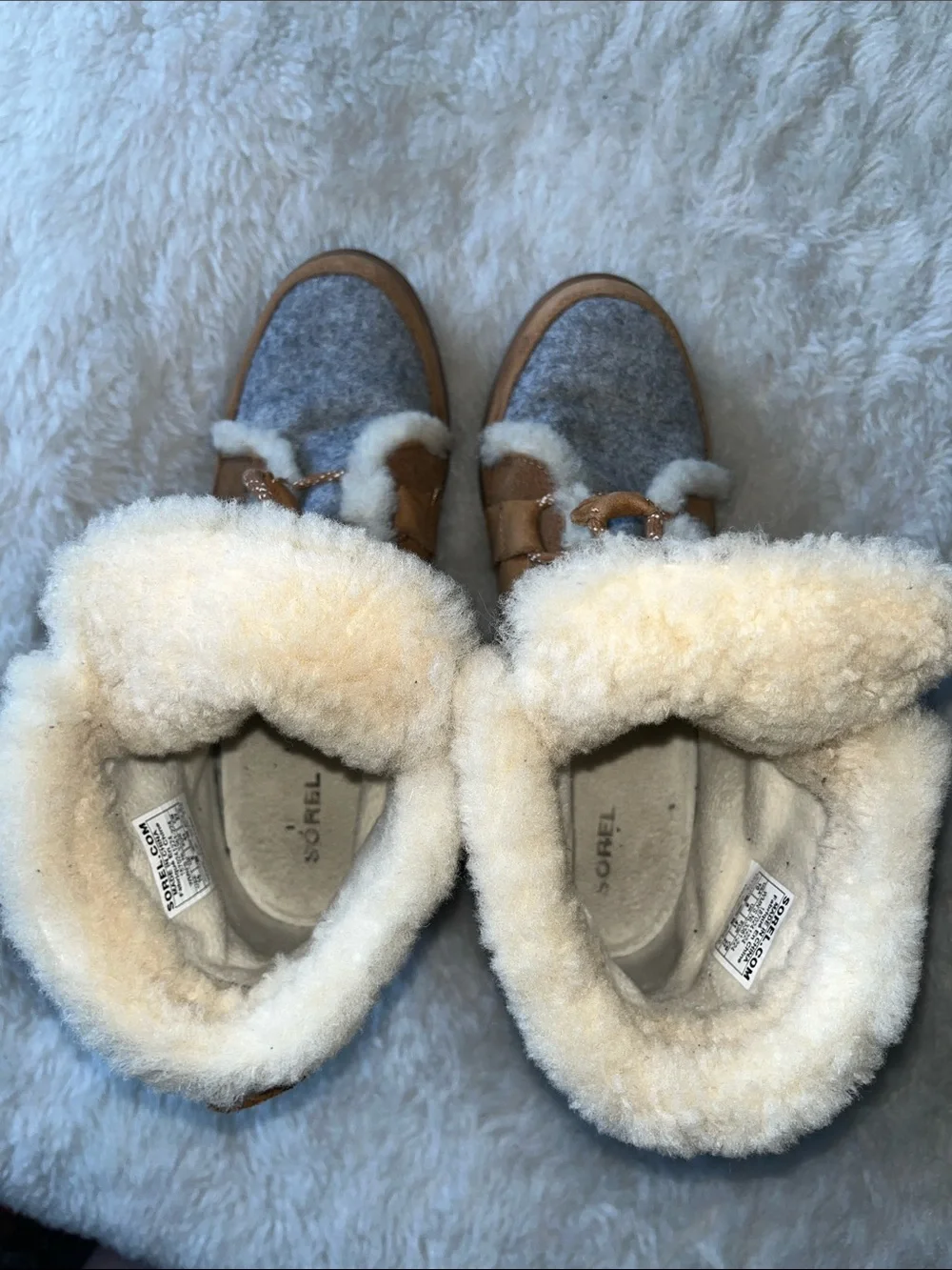 Sorel light brown leather and Gray wool Shearling lined Winter Boots size 10